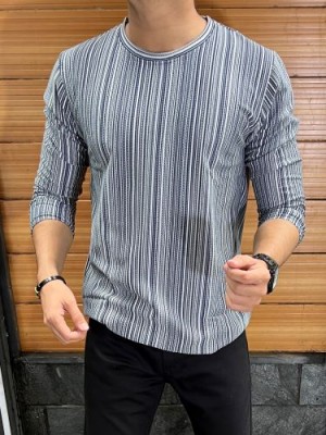           Vertical Grey Jacquard Fullsleeves Tshirts