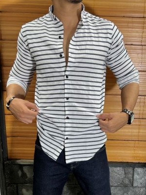                 V Horizontal Striper White Fullsleeves Shirt