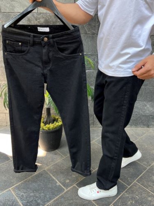                       Baggy Style Black Jeans