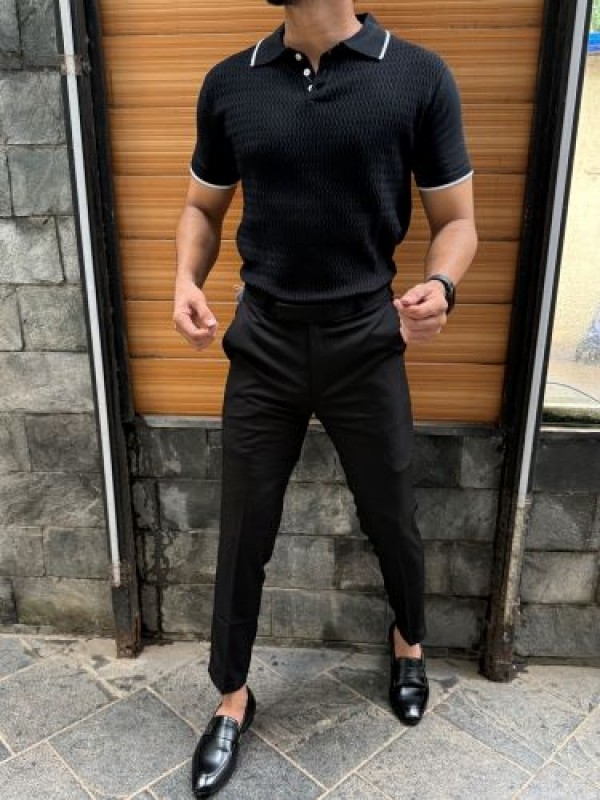                                                                                                                                                                       knitted Collar Black Tshirt